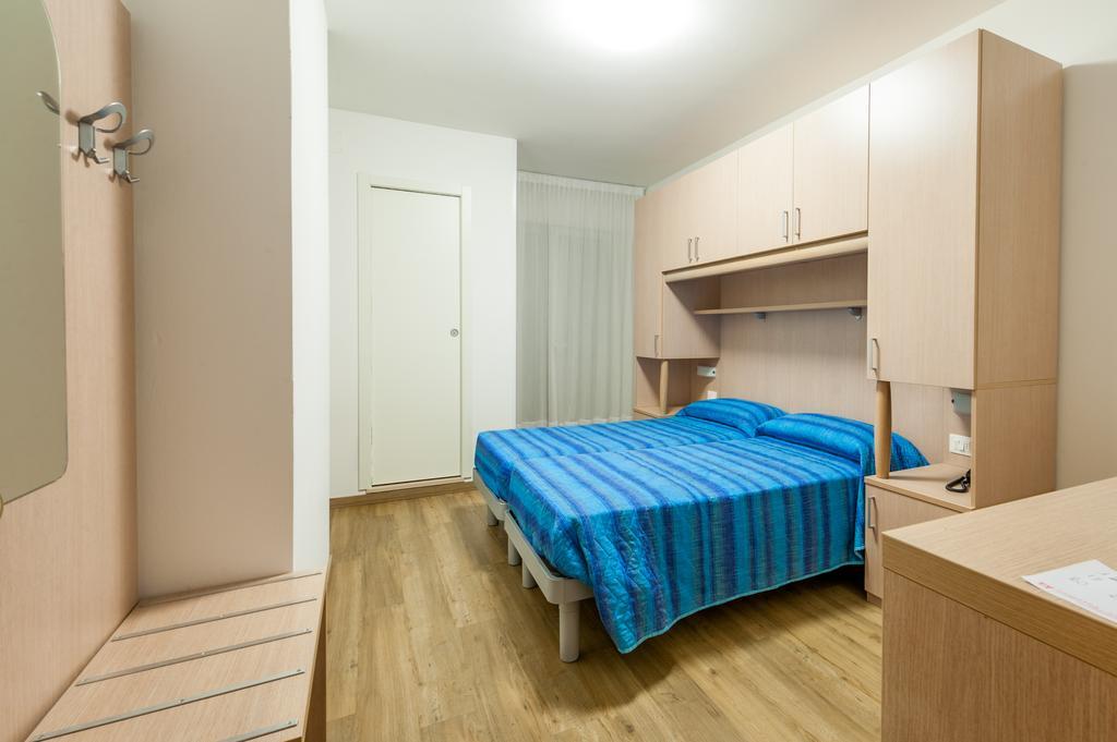 Hotel Garni Losanna Bibione Kamer foto
