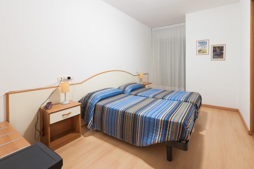 Hotel Garni Losanna Bibione Buitenkant foto